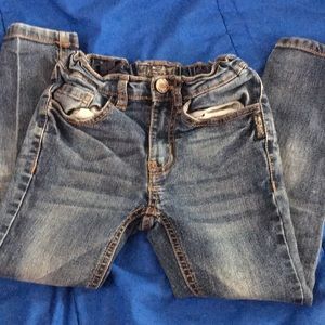 Boys silver jeans size4T.